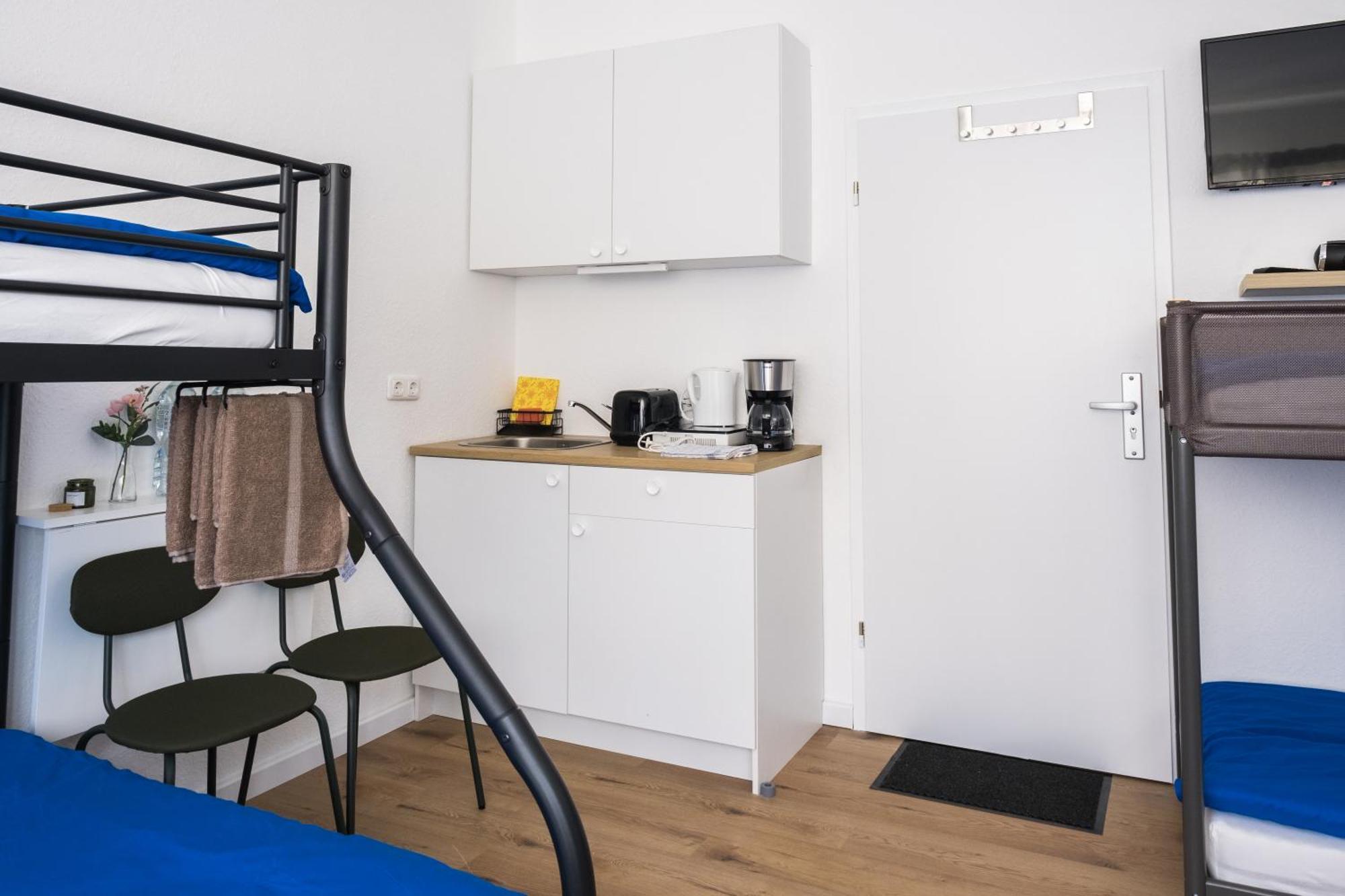Hostel Maru Living C9 โคโลญ ภายนอก รูปภาพ