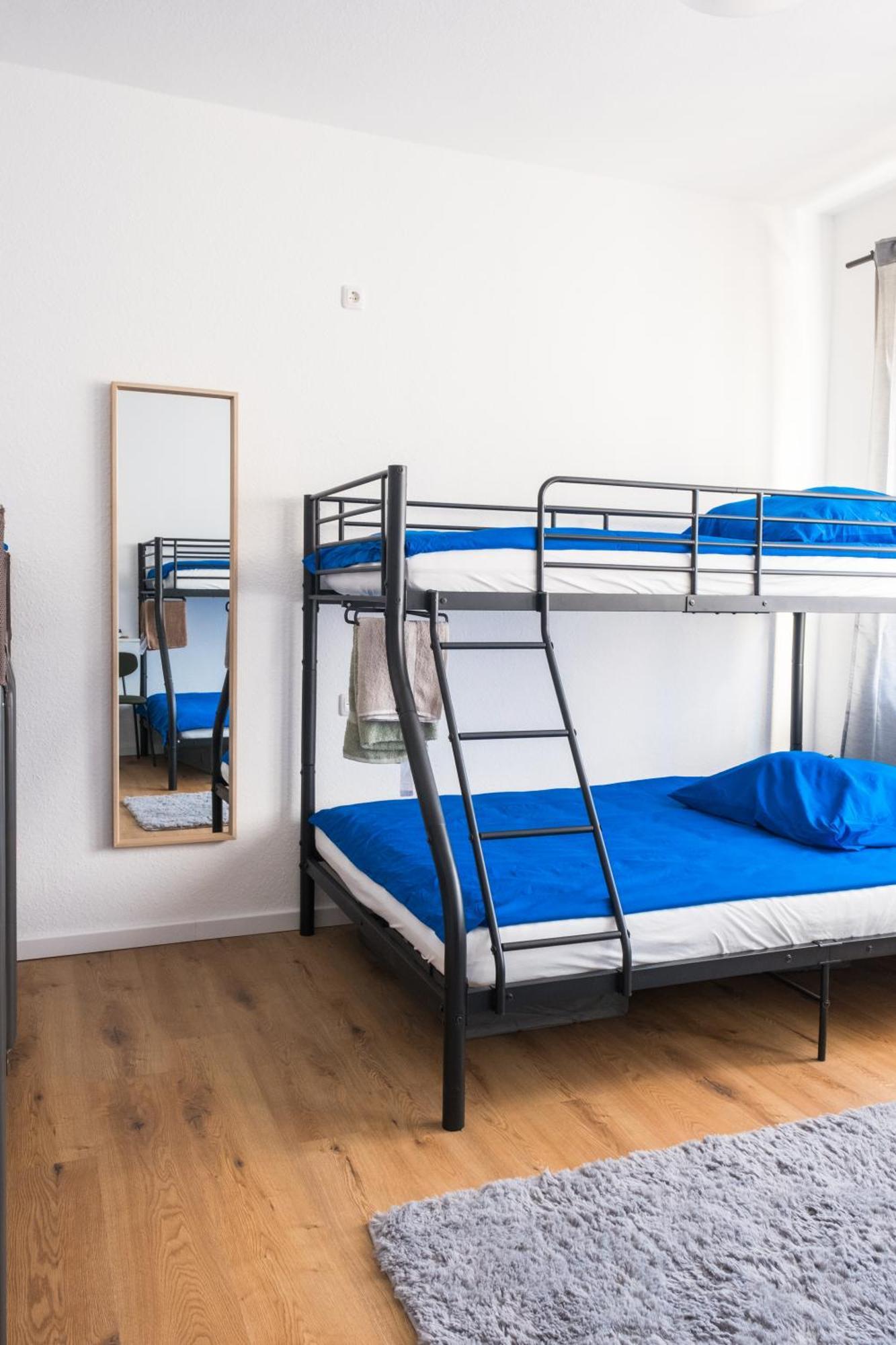 Hostel Maru Living C9 โคโลญ ภายนอก รูปภาพ