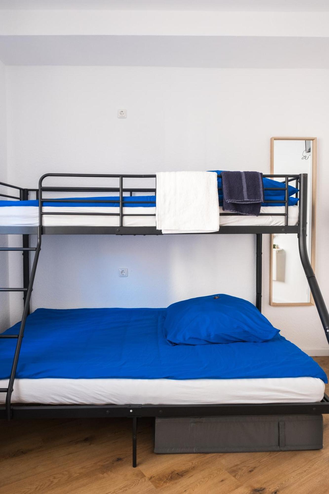 Hostel Maru Living C9 โคโลญ ภายนอก รูปภาพ